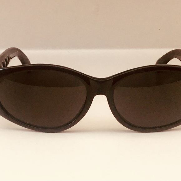 Vintage Sunglasses - Picture 6 of 6